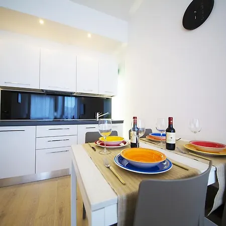 Twobros Apartment-3